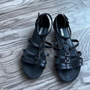 Geox sandals size 37, US7